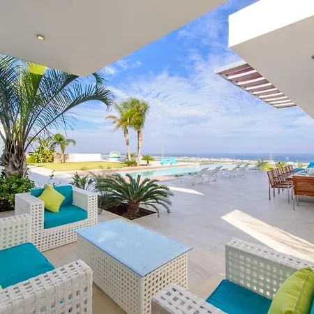 Bay View Villa *