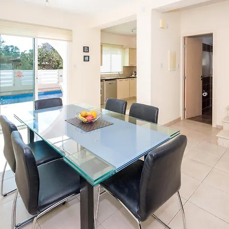 Villa Bay View